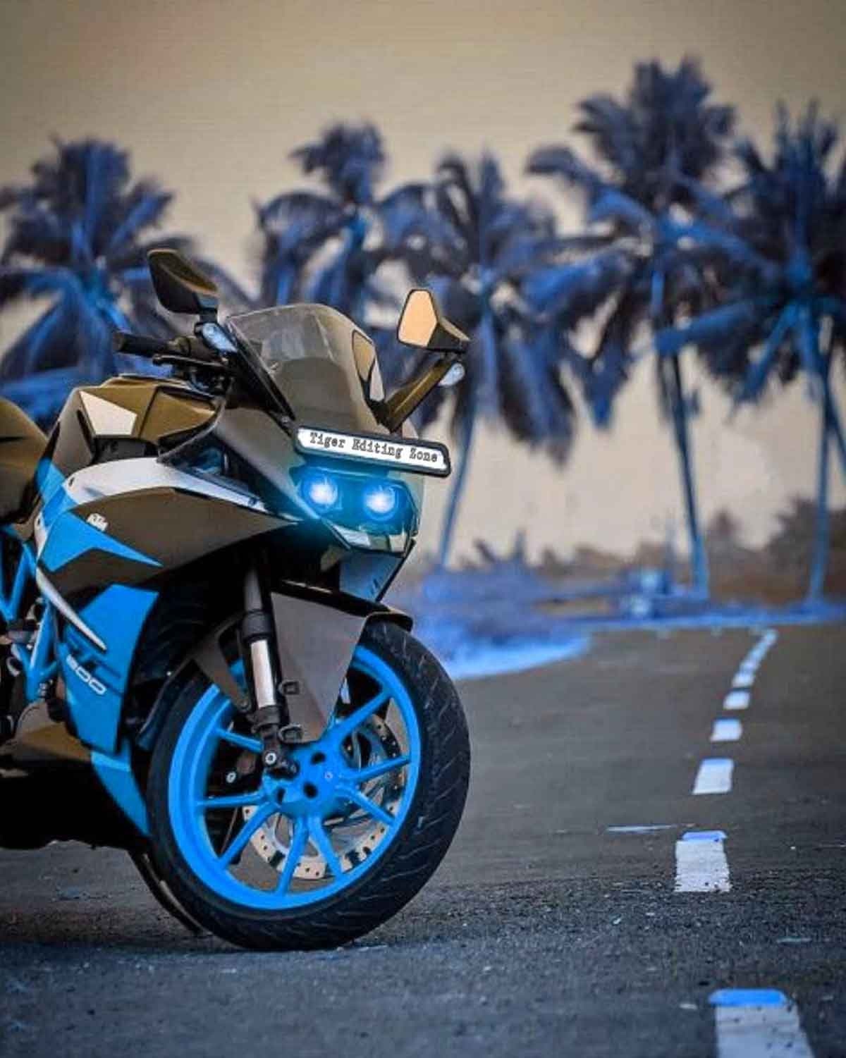 R15 Bike | Blue Stylish Vehicle