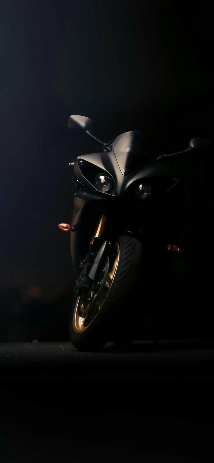 Black Yamaha Bike