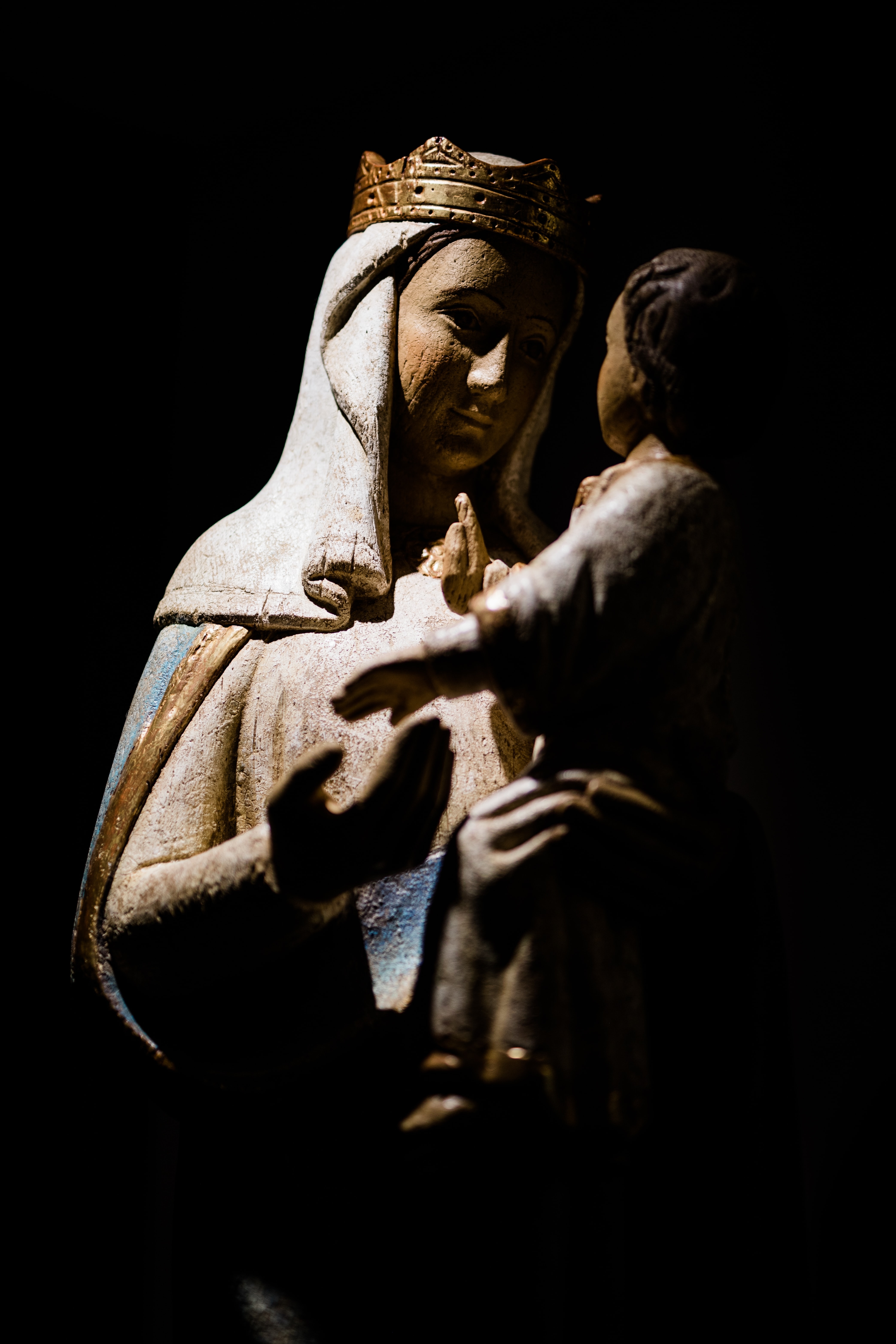 Mother Mary Photos Wallpaper With Black Background