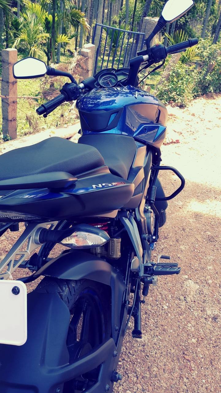 Bajaj Pulsar 200NS Motorcycle