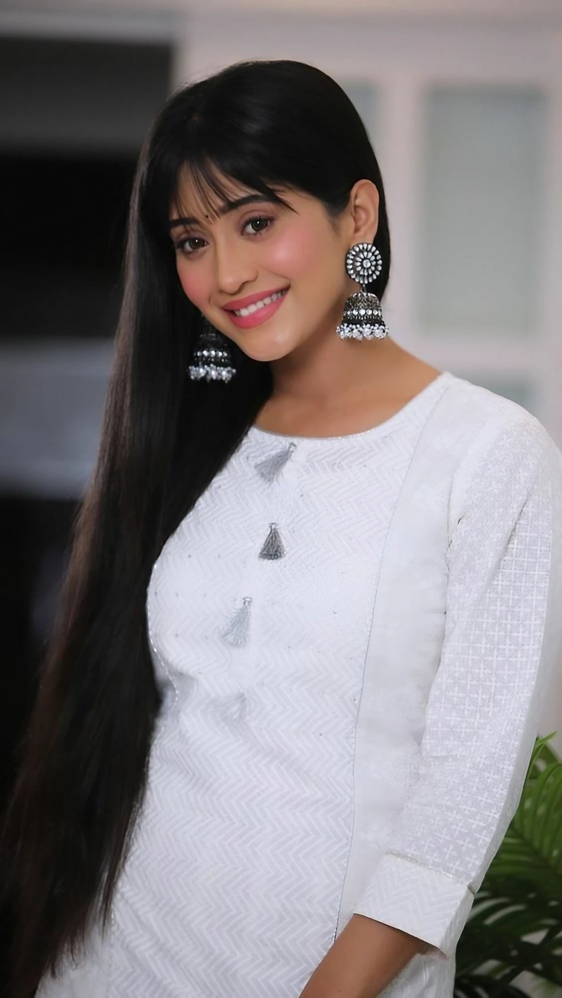 Shivangi Joshi Ka - Shivangi Joshi in white kurta