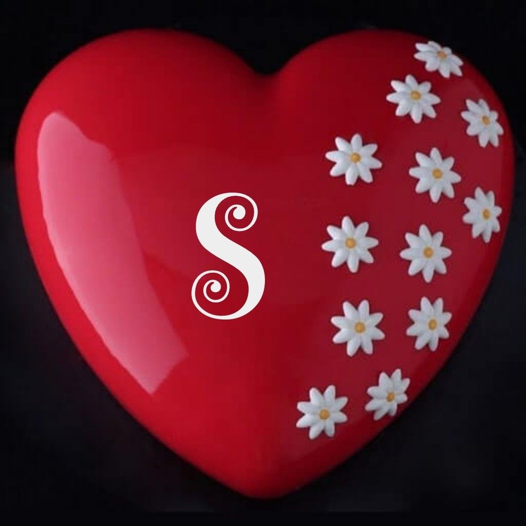 S Letter - Heart