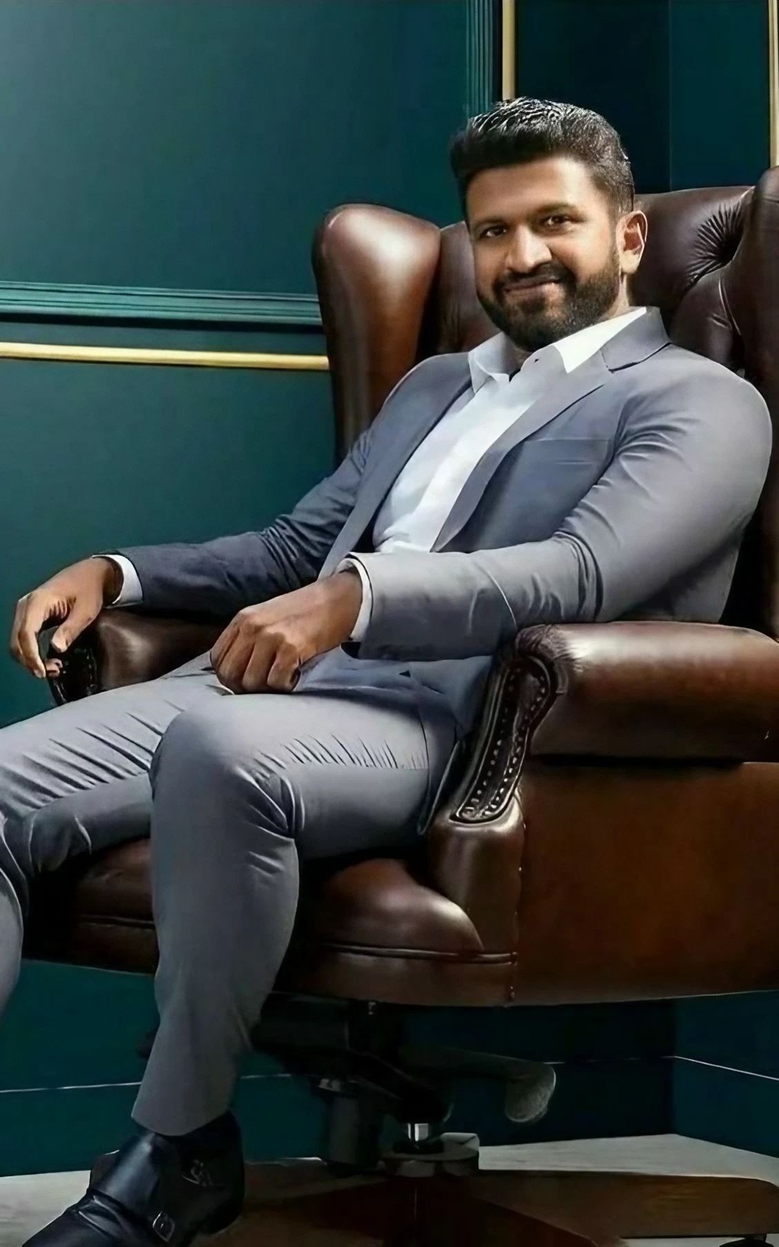 Puneeth Rajkumar Hd - Puneeth In Grey Blazer