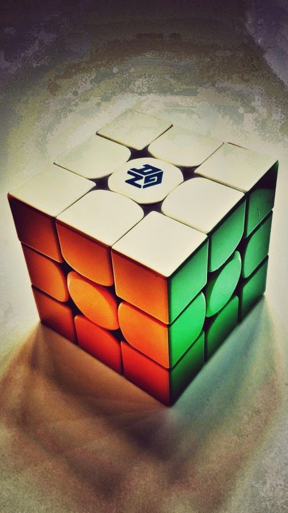 Rubiks Cube - Tricolor